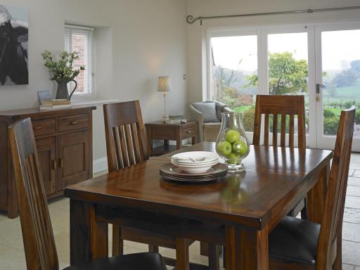 Kember Dining Range