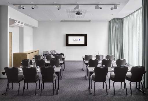 Meeting room Water and Light Suite