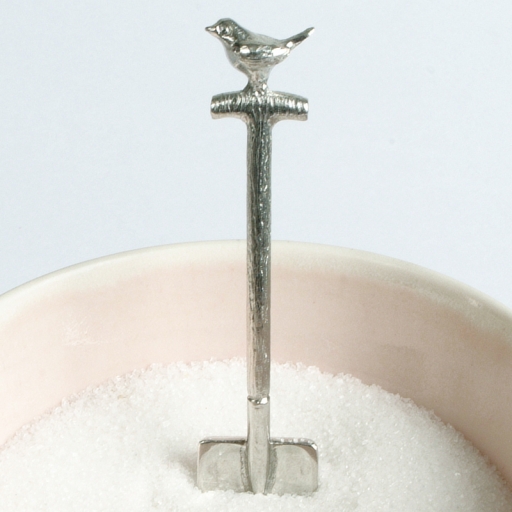 Robin on a spade - sugar spoon