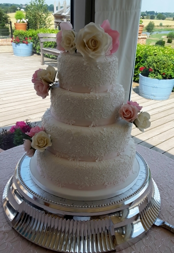 Autumn wedding cake 