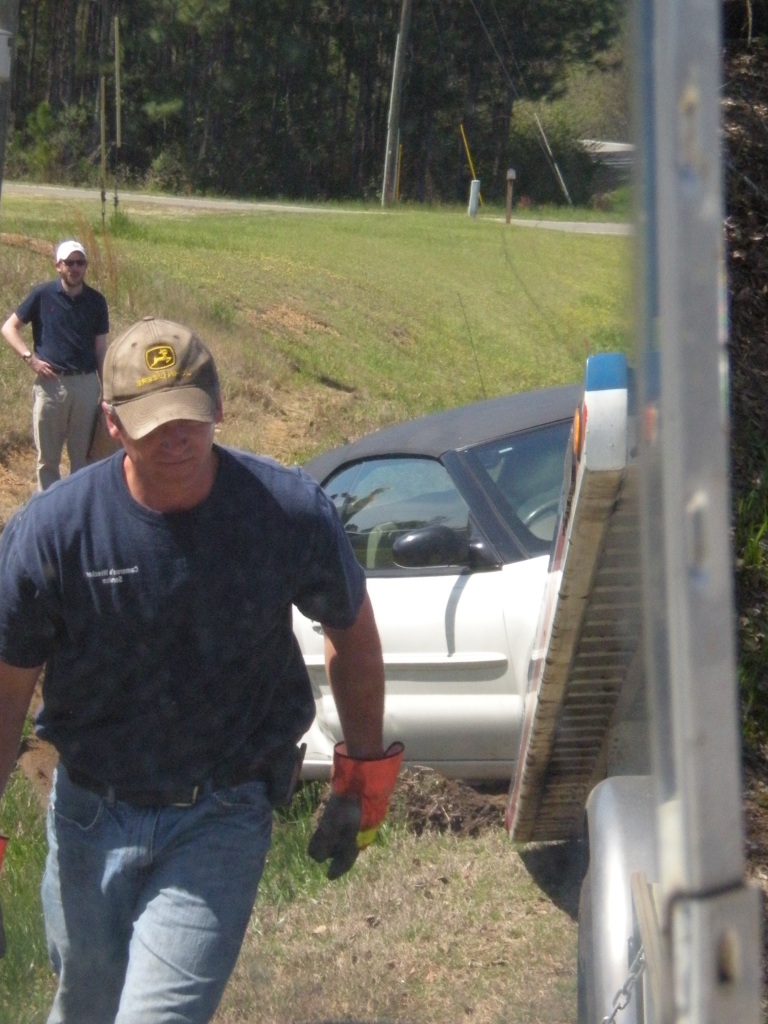 Cameron's Towing & Tire Service, LLC 220 North Main Street, Ashburn, GA