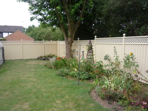 Cream Trellis Colourfence