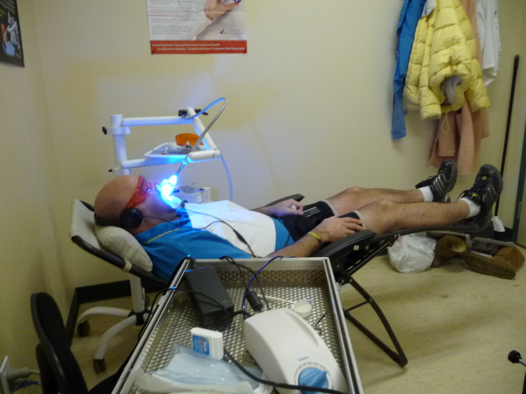 Right To You Mobile Dental Hygiene Services 1111757 ave, Edmonton, AB, T6H 0Z7