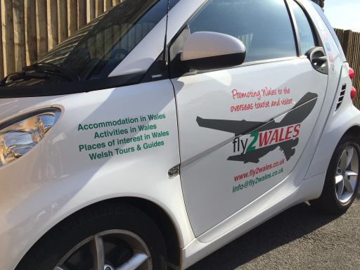 Fly 2 Wales promoting and providing holiday information about Wales.