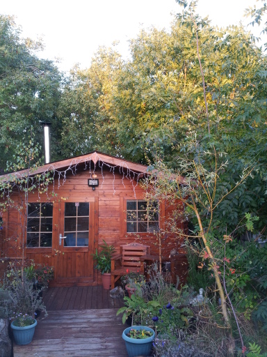 The Log Cabin - Peaceful and relaxing