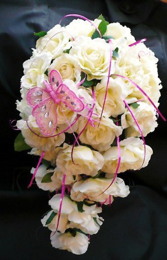 brides teardrop bouquet