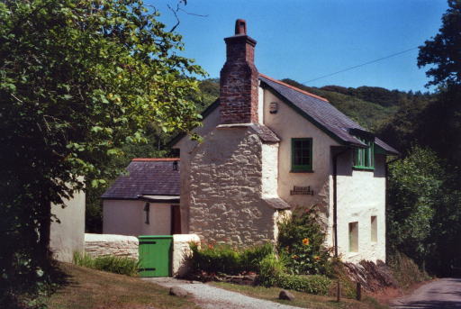 Rock Cottage a romantic 16thC waterside self catering property with a dinghy provided
