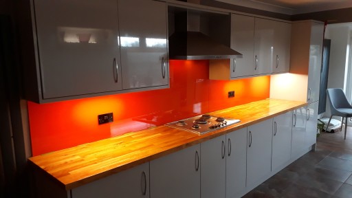 Toughened back painted splashback