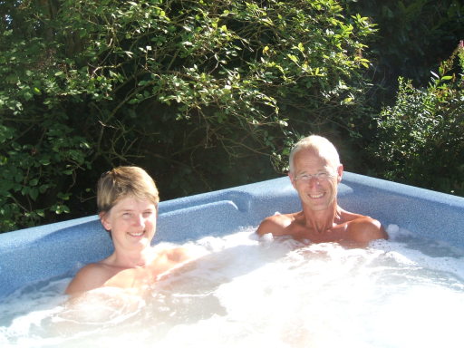 Hot tub at Acorns naturist retreat