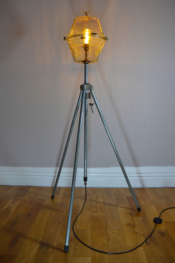 'Free as a bird' Tall floor light