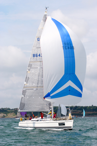 yacht Arcsine when giving spinnaker training