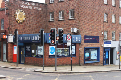 Outside Mobile Phone trade Northampton