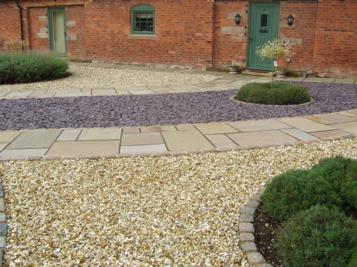 Golden Gravel, Plum Slate, Indian Stone Pathway with cobble Border