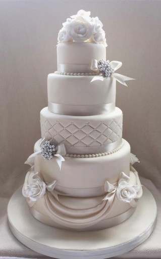 Traditional Elegant Wedding Cake, Wrexham