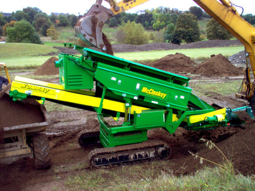 Kompaq sreening topsoil