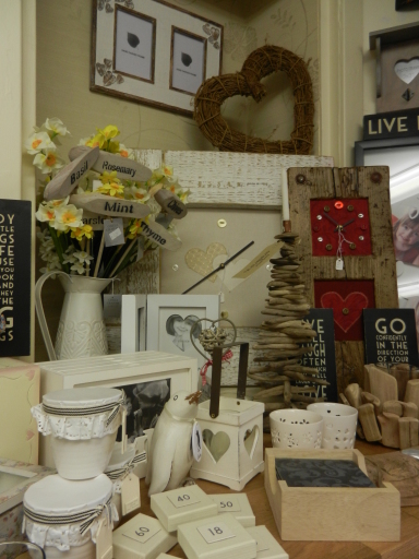 Lovely gifts for the home