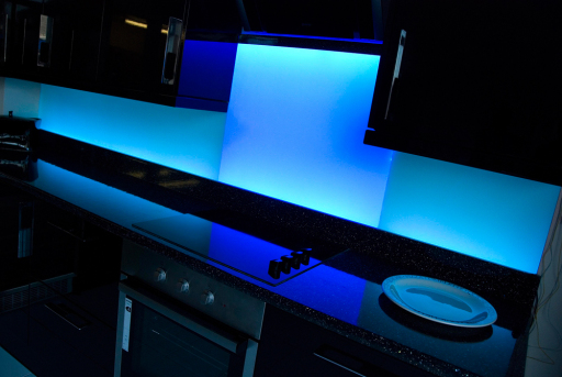 Illumianted glass kitchen splashback