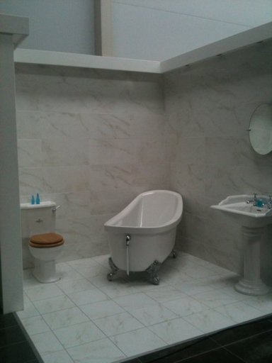 walk in showers and wetrooms