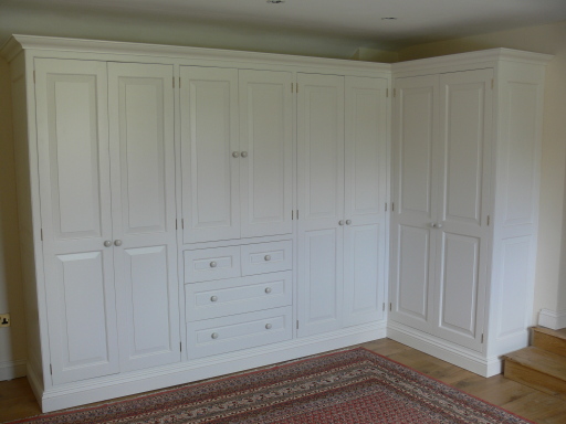 bespoke fitted wardrobes