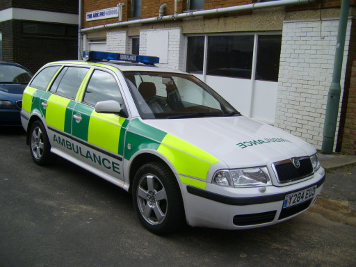 Lockout Locksmith London, Lockout Locksmith Services in London, 020-7993-8854 Car Lockout 24 Hour in