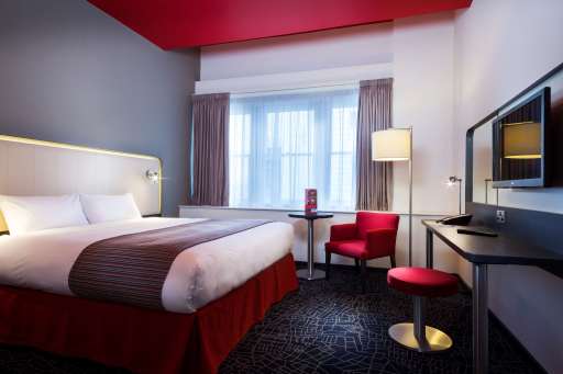 Standard Queen Room