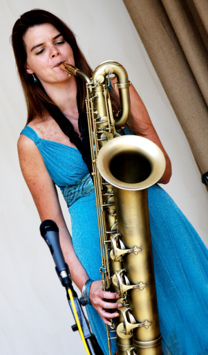Swing and Jazz ~Ain't Misbehavin' band features saxophones