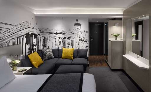 Premium Room