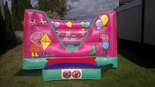 10ft x 12ft Peppa Pig Bouncy Castle/Ball Pit