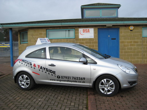 Driving School in Dundee, Forfar, Kirriemuir,