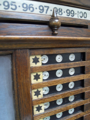 Antique Life Pool Scoreboard.Antique Snooker Scoreboard