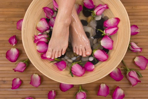 Enjoy a foot spa and massage!