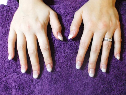 Full set of acrylic nails