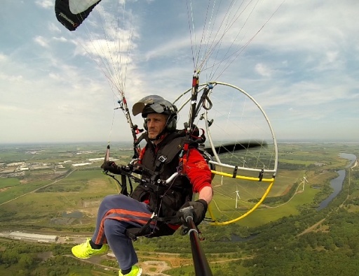 Paramotoring is perfect to make new friends with a passion for flight
