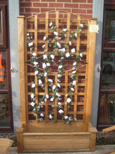 Planters, trellis