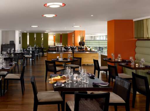Collage Restaurant &amp; Grill