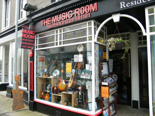 music room for rock/pop/classical/jazz/blues/flok/musicals/americancds dvds music books instruments