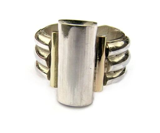 Signature Ring
