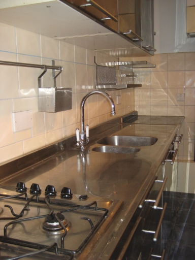 Kitchen sink / gas hob installation