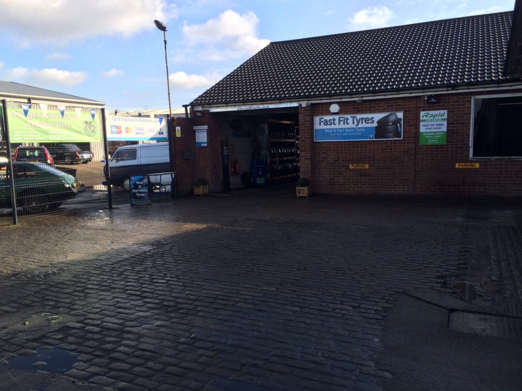 FAST FIT TYRES in Unit 3 29 Bankside, Hull, East Yorkshire, HU5 1SY