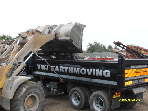 VWJ getting loaded at the recycling yard