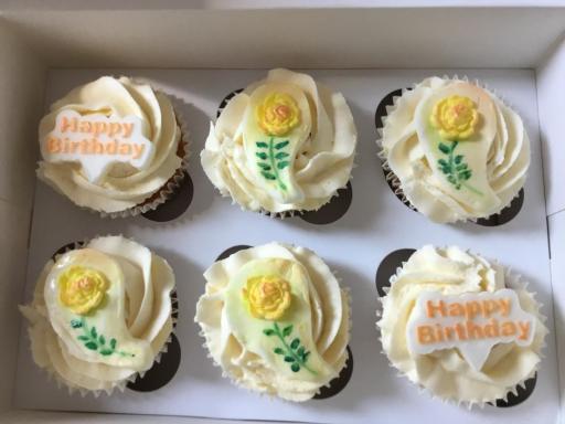 Night Owl Cakery - Yellow rose cupcakes May 2020.