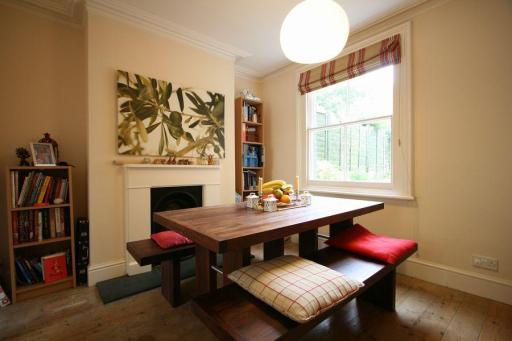 Holiday Rental in Winchester - No. 73 Tower Street - Sleeps 4