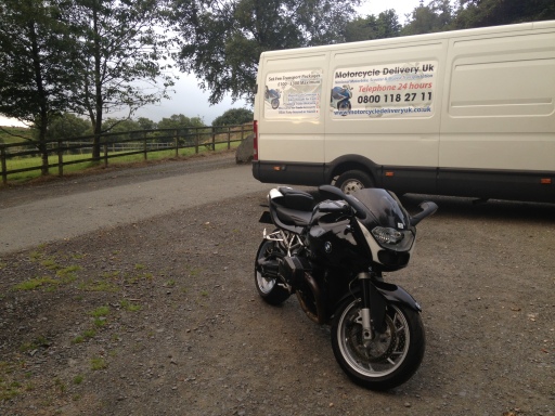 www.motorcycledeliveryuk.co.uk motorcycle transport service