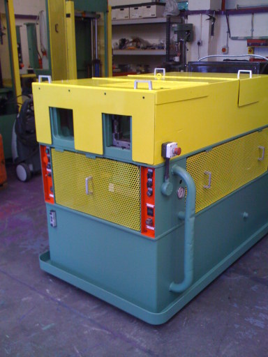 Refurbished twin head tube end former type CEF