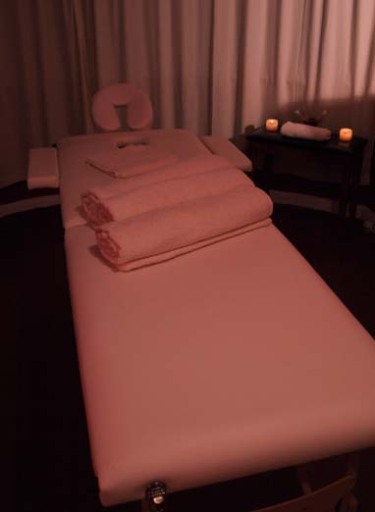 massage table