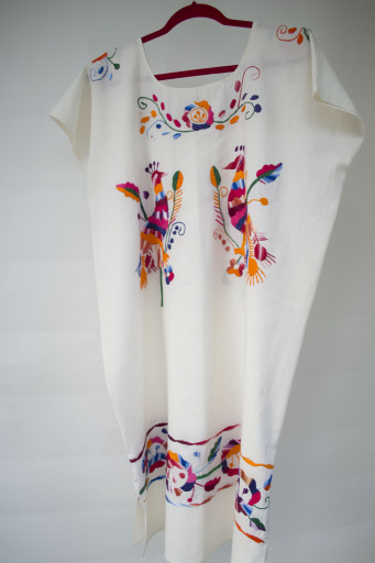 White Mexican Embroided Long Maxi Dress, Vintage Style, Boho/Hippie Ethnic Size M