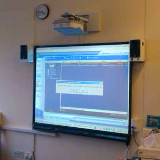 Classroom Samrtboard AV projector screen install