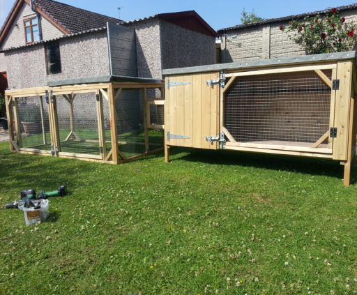 Rabbit Hutch and Run Combo
