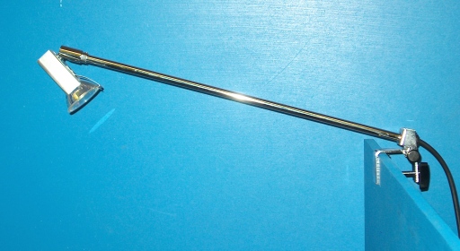 Microspot klamp-on adjustable exhibition light