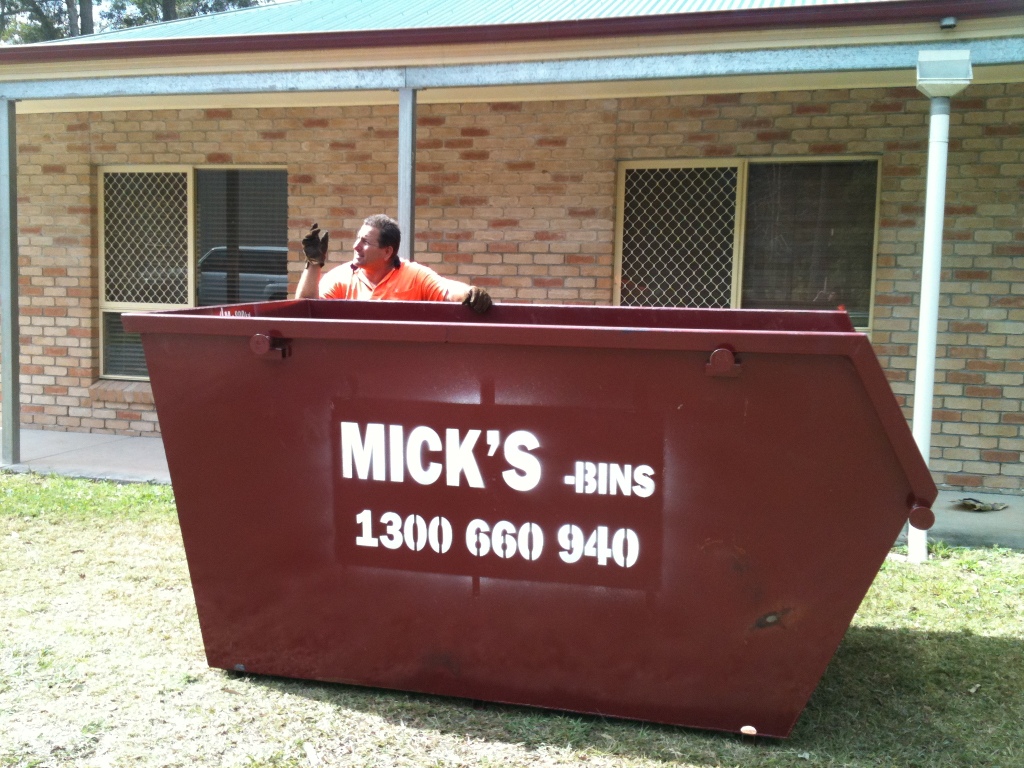 Skip Bins Brisbane, Skip Bin Hire, Micks Bins PO Box 2093, Wellington